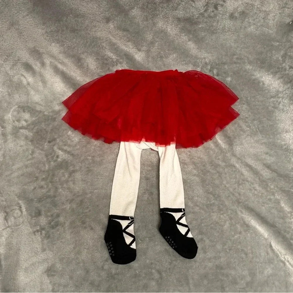 The Children's Place - Tulle skirt with built in leggings/stockings. Size 6-9 mo - Picture 4 of 4